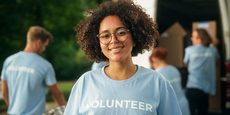 4 Questions to Help You Find the Right Volunteer Opportunities for You